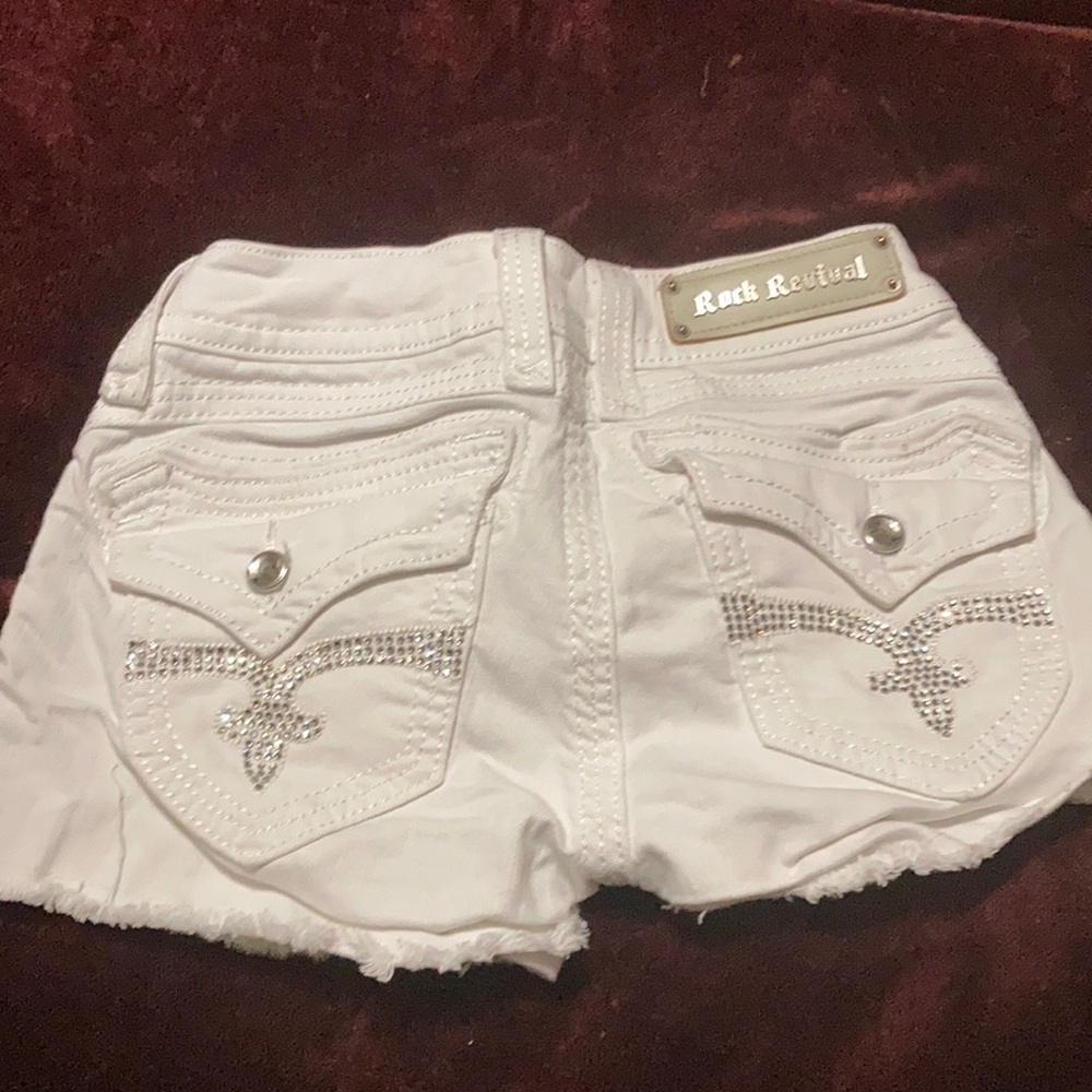 Rock Revival white shorts